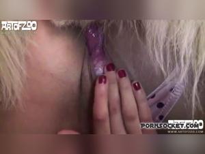 Débauche sur Deck: Filles et Chien dans un Naufrage Sexuel