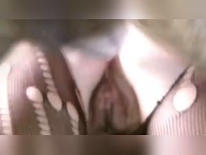 Pussy trempée : chien la gavre pleine