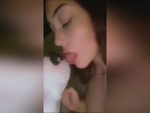 Débauche Bestiale : La Passion Interdite d'une Femme et son Chien