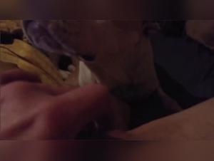 Cultué par le Chien : Léchage Obsédant et Débauche Féminine